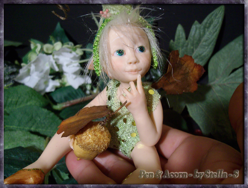 Baby Faerie Pen & Acorn back to gallery